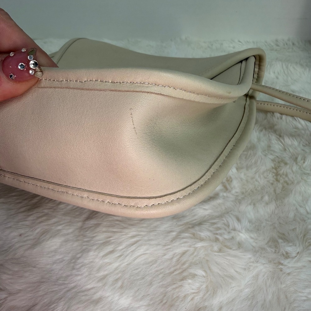 Authentic Vintage Coach Lindsay 9163 Bone USA Glove Tanned Leather Crossbody - Picture 9 of 16